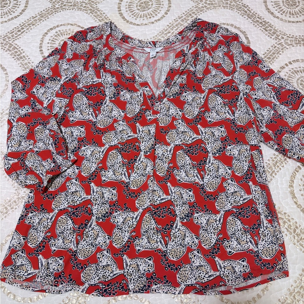 Crown & Ivy Peasant Top — size L